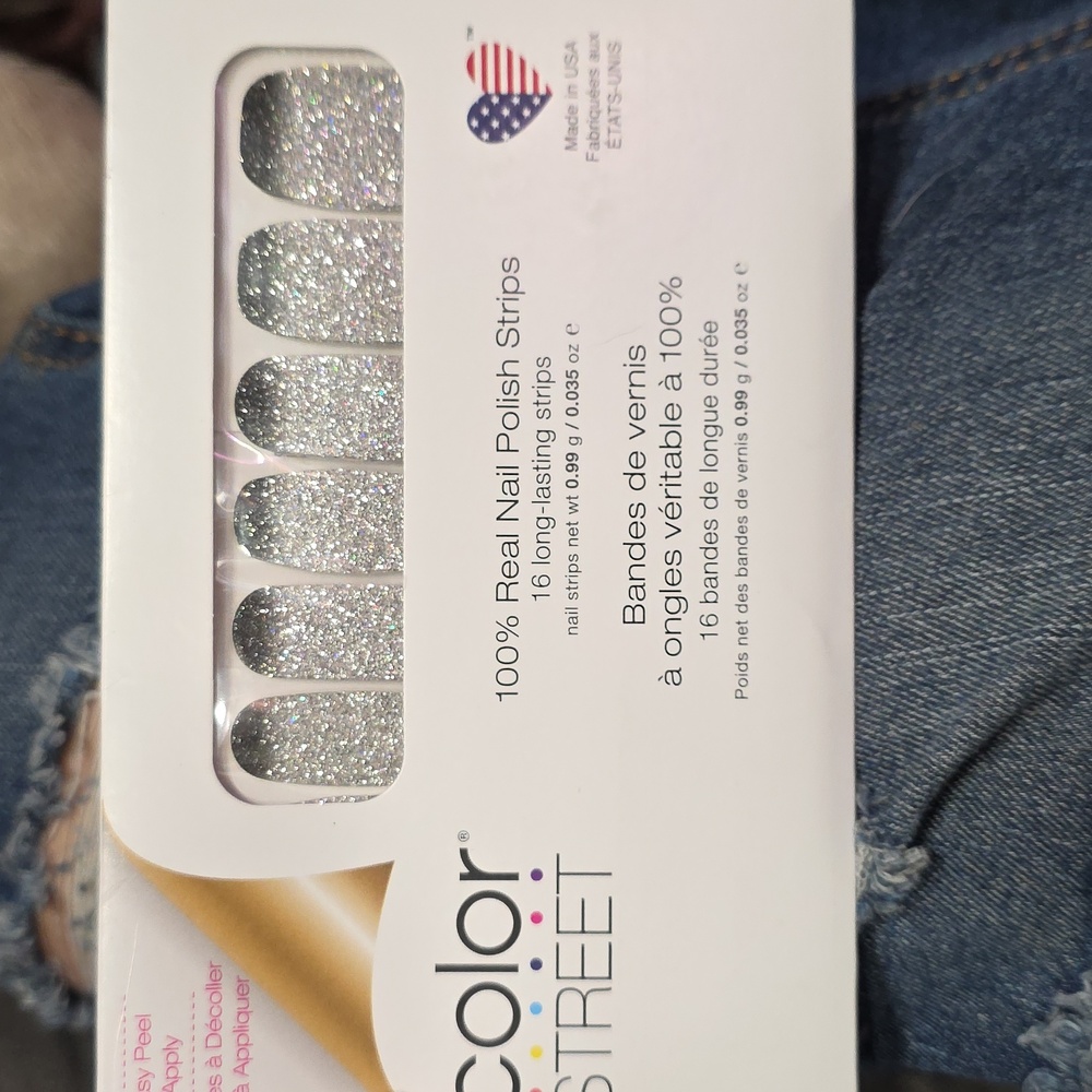 Color Street Underground Magic Nail Strips
